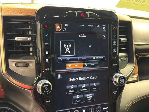 Used 2021 RAM 1500 Limited w/ Body Color Bumper Group AWD/4WD image 39