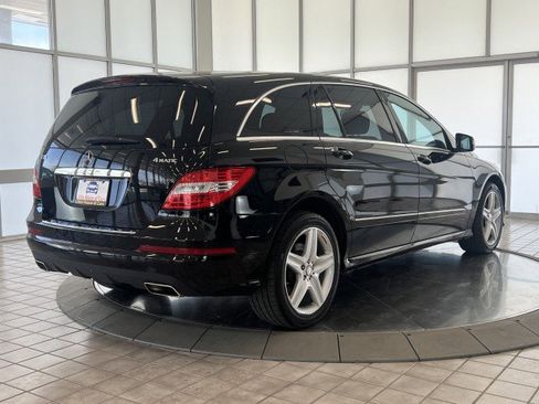 Used 2011 Mercedes-Benz R 350 4MATIC image 7