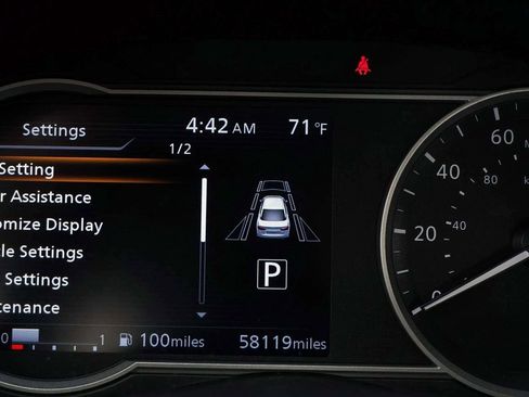 Used 2021 Nissan Versa SV image 23