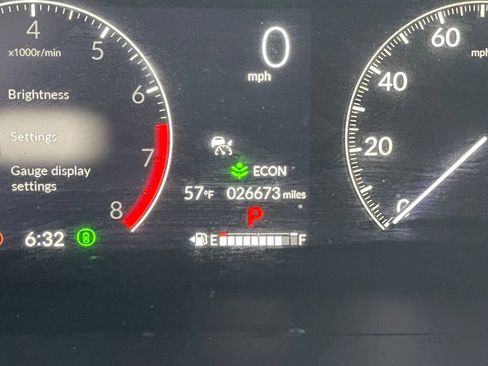 Used 2025 Honda CR-V EX image 3