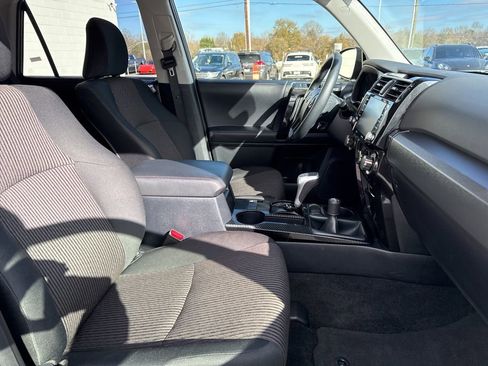 Used 2024 Toyota 4Runner TRD Off-Road image 36