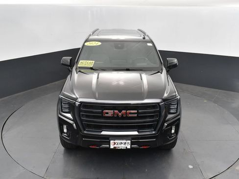 Used 2024 GMC Yukon AT4 w/ Technology Package AWD/4WD image 33