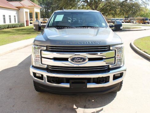 Used 2019 Ford F250 Lariat w/ Lariat Value Package image 6