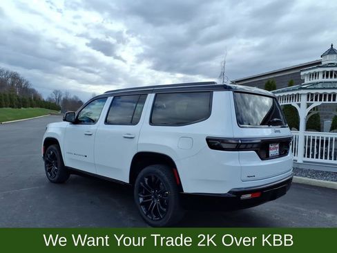 New 2026 Jeep Grand Wagoneer Summit image 3