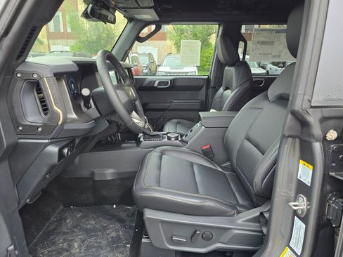 New 2026 Ford Bronco Badlands AWD/4WD image 18