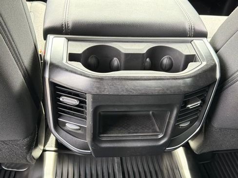 Used 2024 RAM 3500 Big Horn w/ Sport Appearance Package image 19