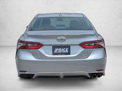 Used 2024 Toyota Camry SE FWD image 6