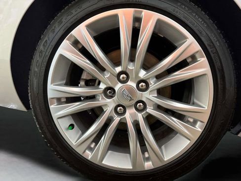 Used 2018 Cadillac XTS Luxury image 33