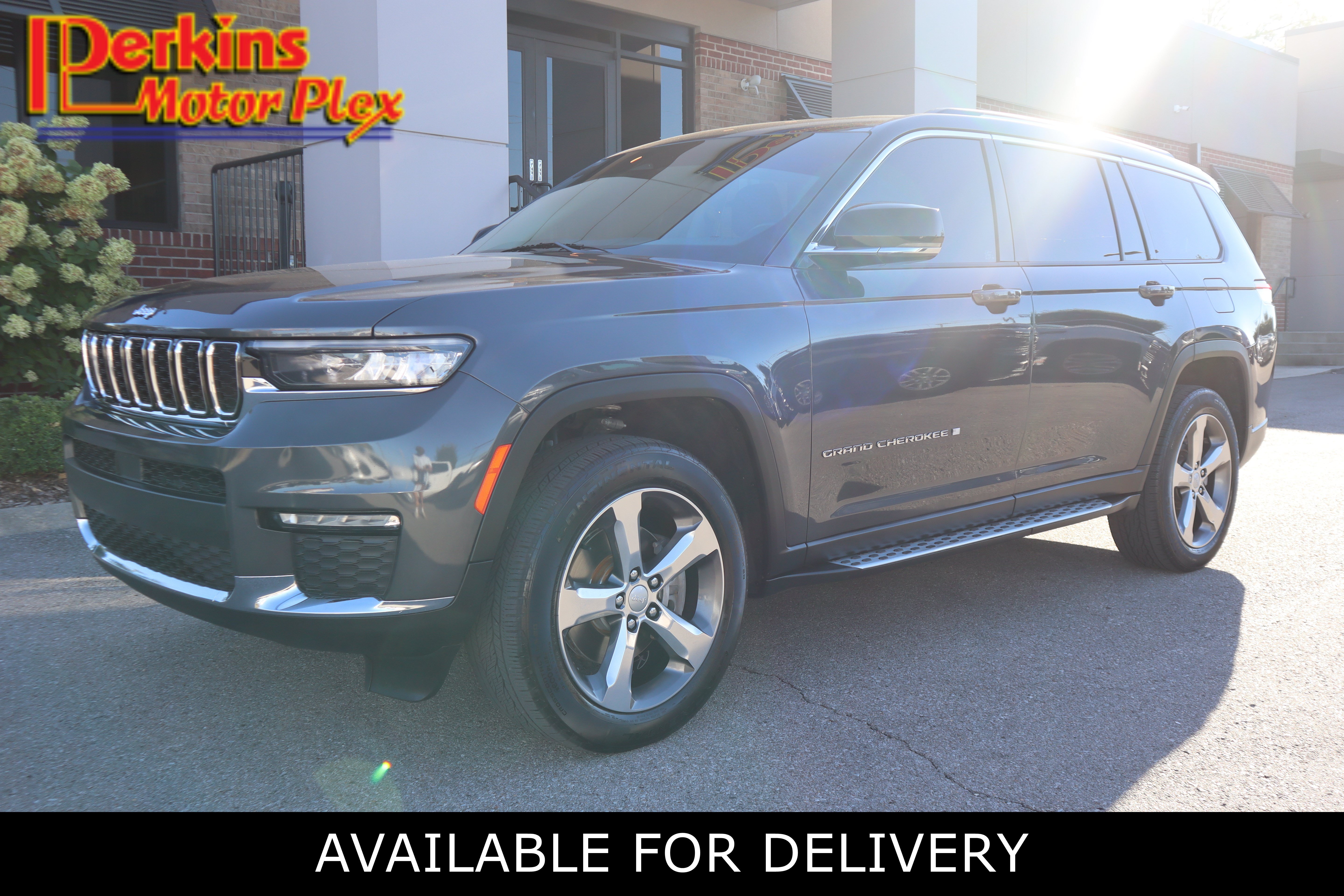 Used 2021 Jeep Grand Cherokee L Limited AWD/4WD image 1