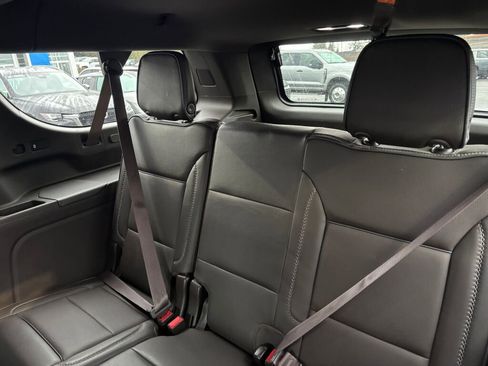 Used 2022 GMC Yukon XL Denali image 14