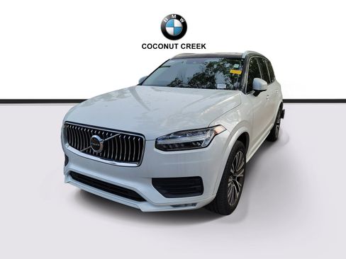 Used 2020 Volvo XC90 T5 Momentum w/ Protection Package Premier FWD image 3