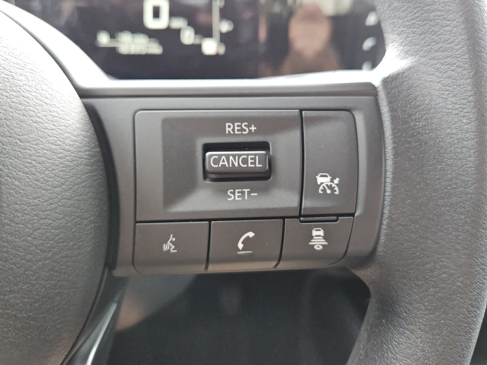 Used 2025 Nissan Kicks SV FWD image 13