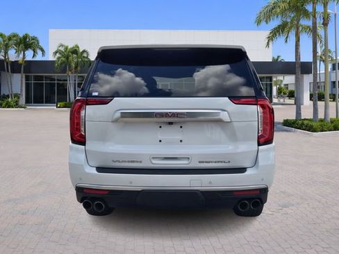 Used 2022 GMC Yukon XL Denali image 6