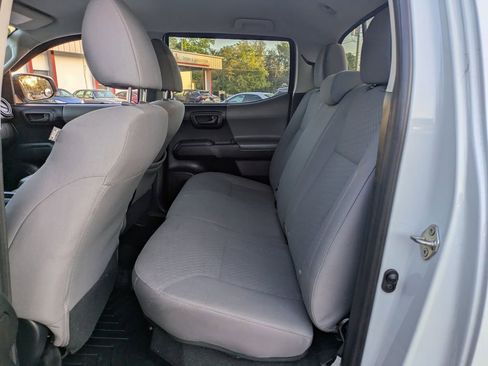 Used 2020 Toyota Tacoma SR w/ SR Convenience Package image 13