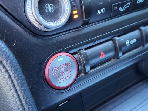 Used 2022 Ford Mustang Coupe image 26