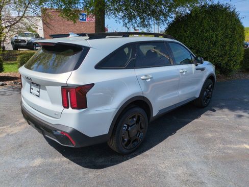 New 2026 Kia Sorento X-Line EX image 7