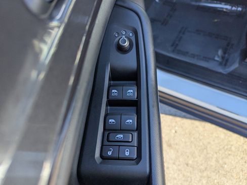 Used 2021 Jeep Grand Cherokee L Laredo w/ Luxury Tech Group I image 15