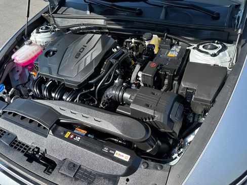 Certified 2025 Hyundai Sonata SE FWD image 24