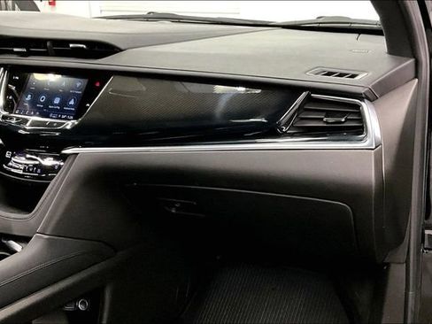 Used 2024 Cadillac XT6 Sport w/ Technology Package AWD/4WD image 19