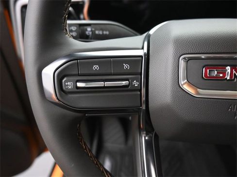 New 2026 GMC Canyon AT4 w/ AT4 Premium Package image 31