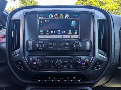 Used 2019 Chevrolet Silverado 2500 LTZ w/ Duramax Plus Package AWD/4WD image 28