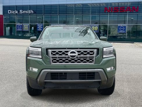 Used 2024 Nissan Frontier SL w/ Technology Package image 2