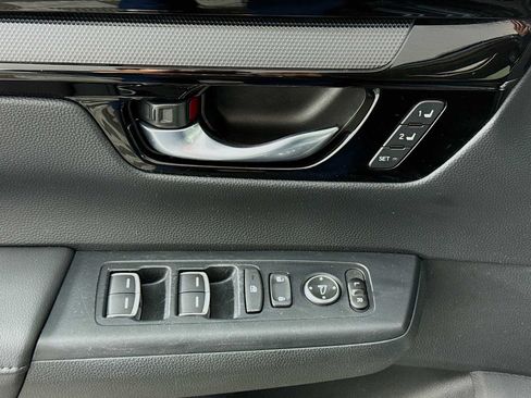 Used 2024 Honda CR-V EX-L image 17