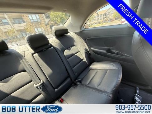 Used 2016 Kia Forte Koup EX w/ EX Premium Package FWD image 9