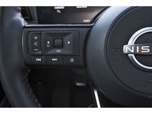 Certified 2025 Nissan Kicks SR w/ SR Premium Package image 18