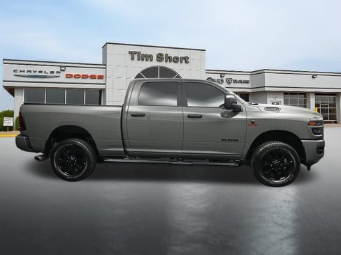 Used 2026 RAM 2500 Big Horn AWD/4WD image 6