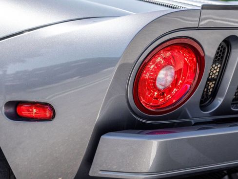 Used 2006 Ford GT image 42