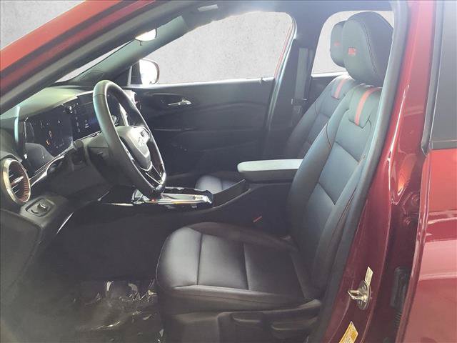 Used 2025 Chevrolet Trax RS w/ Driver Confidence Package FWD image 14