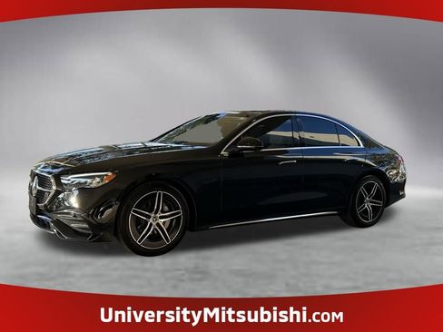 Used 2025 Mercedes-Benz E 350 4MATIC Sedan image 1