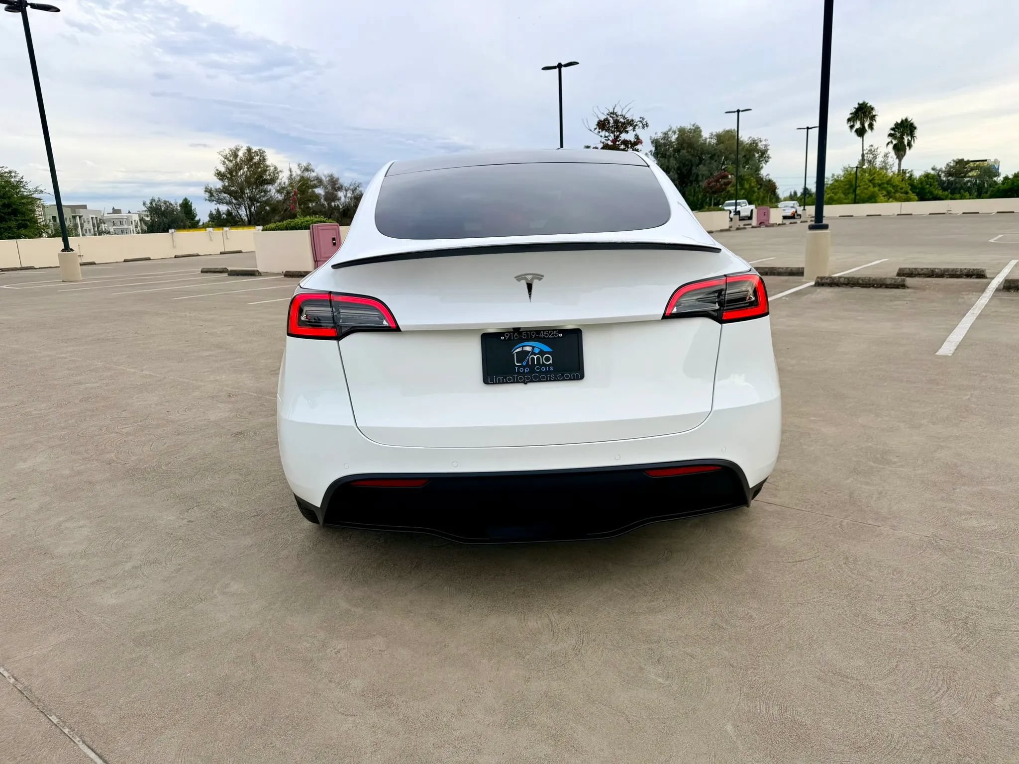 Used 2022 Tesla Model Y Performance AWD/4WD image 5