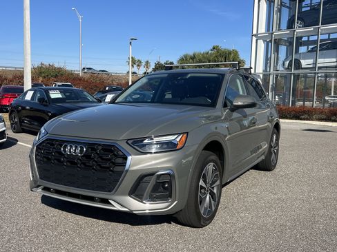 Used 2023 Audi Q5 2.0T Premium Plus w/ Premium Plus Package image 3