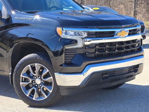 Used 2024 Chevrolet Silverado 1500 LT image 2