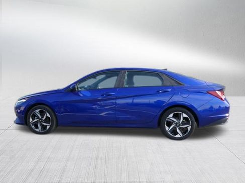 Used 2023 Hyundai Elantra SEL w/ Convenience Package image 6