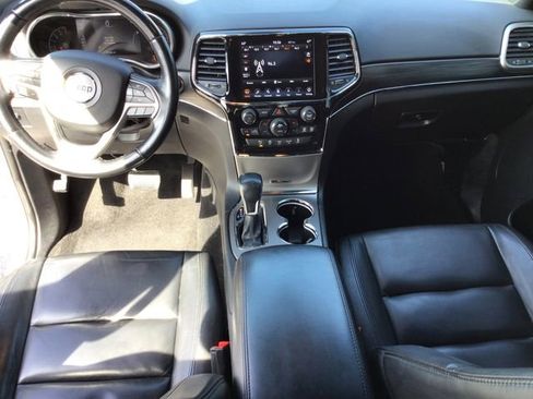Used 2022 Jeep Grand Cherokee Limited image 39