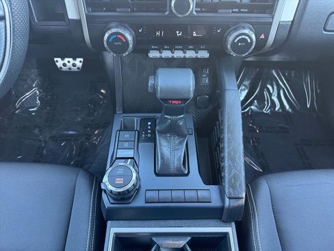Used 2024 Toyota Tacoma TRD Sport image 12