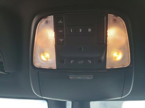 Used 2023 Dodge Durango SRT image 28