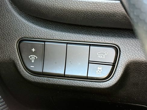 Certified 2024 Kia Seltos SX w/ SX Sunroof Package AWD/4WD image 30