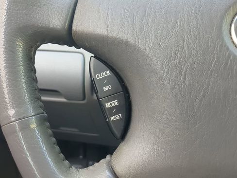 Used 2004 Toyota Camry XLE image 26