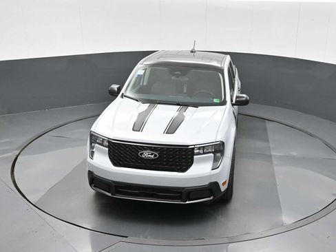 New 2025 Ford Maverick XLT w/ XLT Luxury Package image 12