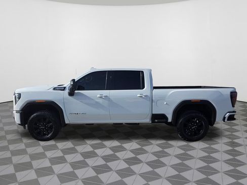 Used 2025 GMC Sierra 2500 AT4 AWD/4WD image 13