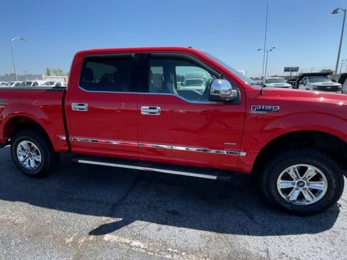 Used 2016 Ford F150 XLT image 3