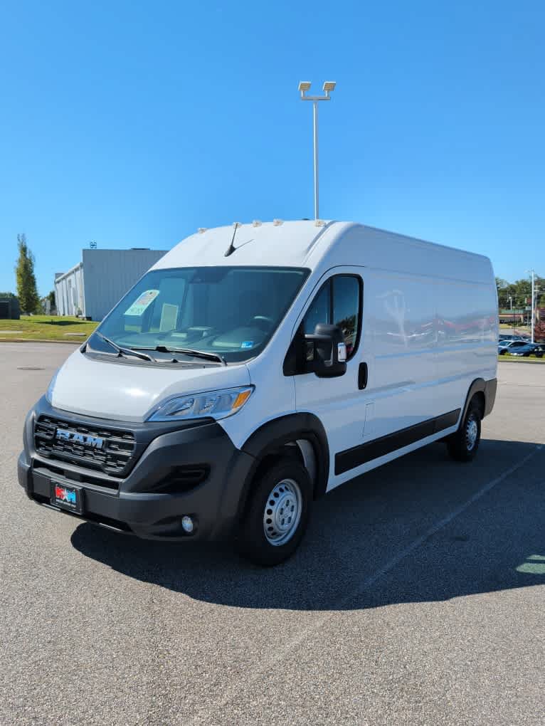 Used 2025 RAM ProMaster 2500 w/ Convenience Group FWD image 29