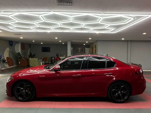 Used 2018 Alfa Romeo Giulia Ti Sport w/ Quick Order Package 22U Sport RWD image 3