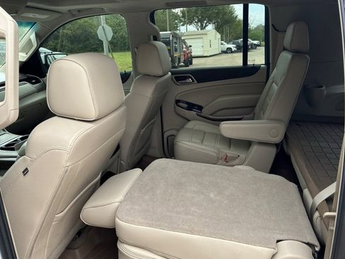 Used 2019 GMC Yukon XL Denali w/ Denali Ultimate Package image 18