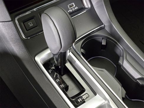 New 2025 Subaru Ascent Limited w/ Popular Package #2 image 16