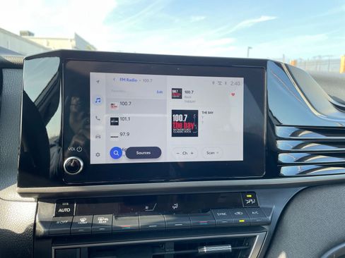 Used 2025 Toyota Camry LE image 21